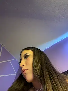 _Luuna live XXX chat