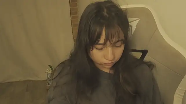 XXX chat uživo modela EmmitaGarcia
