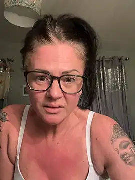 laurataylor13 – Live XXX-chat
