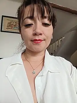 tata_sanz_のライブXXXチャット