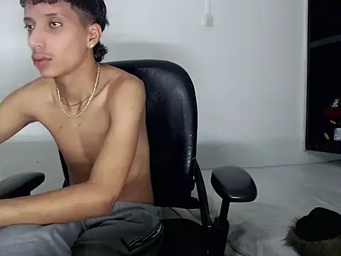 Chatroom XXX en direct de brayan__hot__
