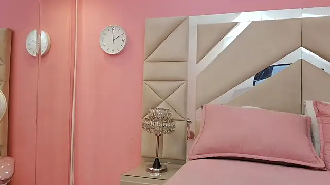 mia_moonlight0 Adlı Modelin Canlı XXX Sohbeti