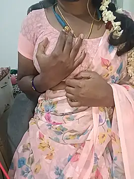 Tamil-hotwife's Live XXX Chat