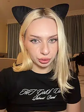 Chat +18 de DayaFoxy ao vivo
