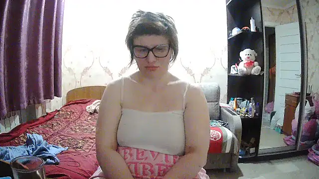 Chat +18 de Jolinaha ao vivo