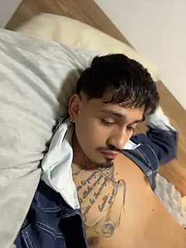 Mathias_vega Live XXX-Chat