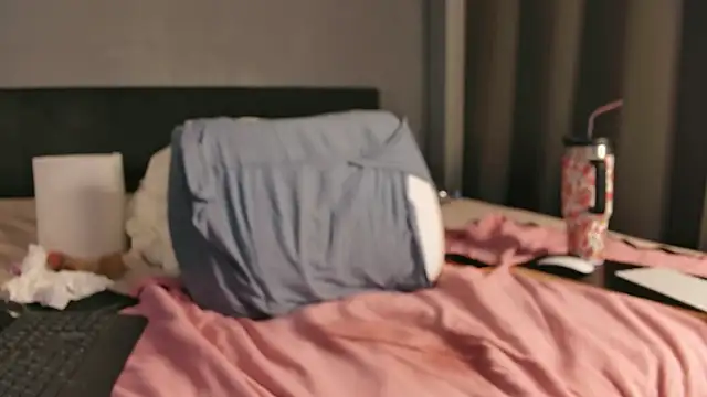 Онлайн чат XXX Samissou_X