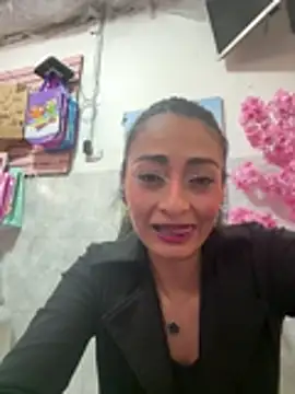 XXX chat uživo modela IsabellaMariet