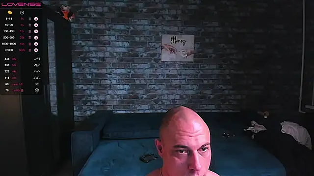 mark_normal live XXX chat