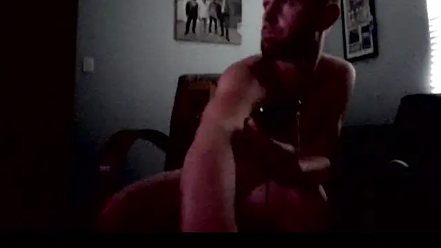 צ'אט XXX בשידור חי של FLAcloudydick
