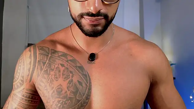 LiamGarcia1 live XXX chat