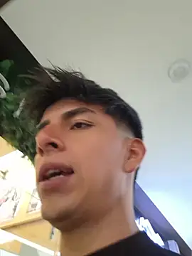 ZaneHoward 现场XXX聊天