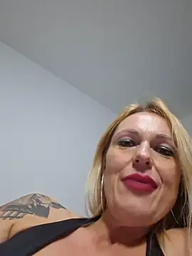 MissRebekka: απευθείας συνομιλία ΧΧΧ