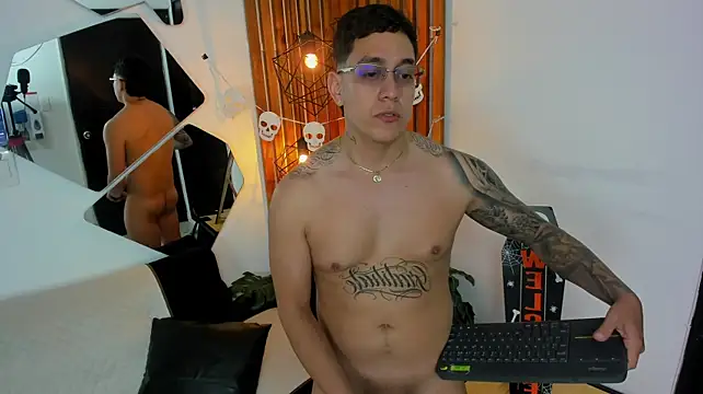 XXX chat uživo modela Axton_Wild