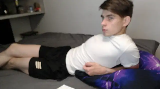 Chat +18 de Student_Oliver ao vivo