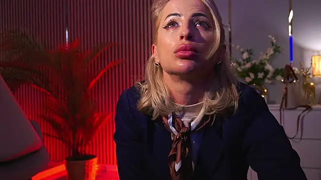 MissEmaDivine – Live XXX-chat