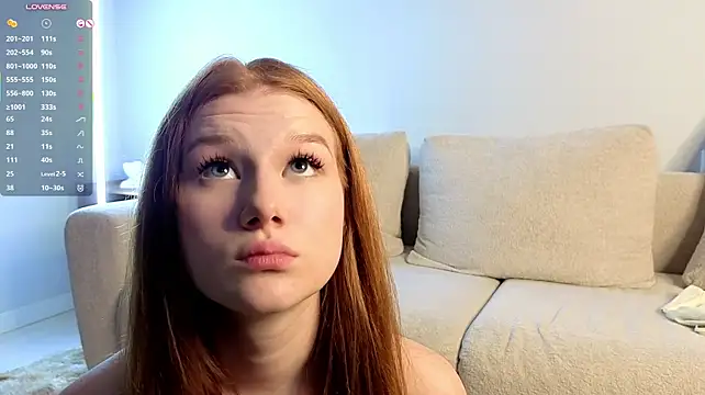 Juuulia_ Adlı Modelin Canlı XXX Sohbeti