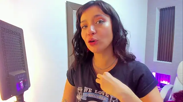 CatsyCat_ Adlı Modelin Canlı XXX Sohbeti
