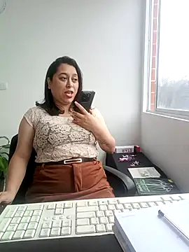 Czat XXX na żywo – Queen_Yess