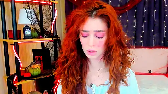 ChristinaConteeree's Live XXX Chat