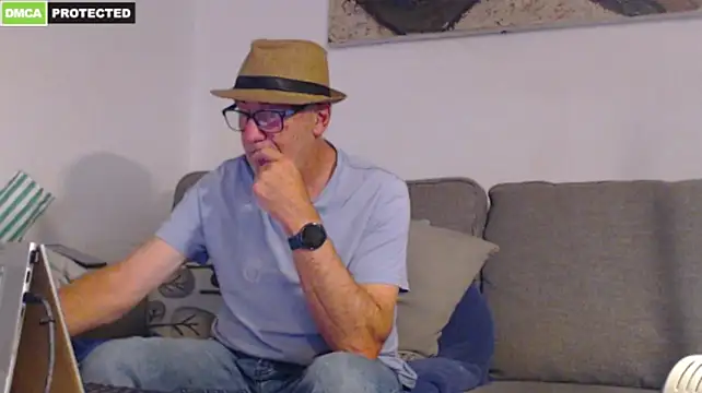 bluedae1 – Naživo XXX chat
