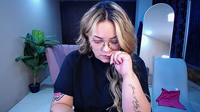 hott_mind_ – Live XXX-chat