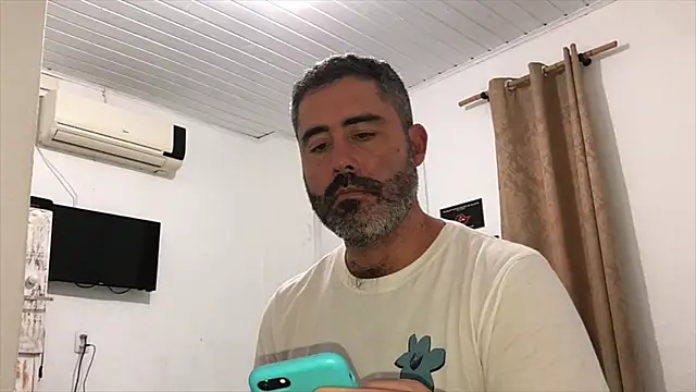 Chat XXX ao vivo de victor_chat