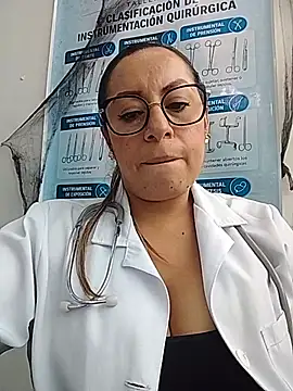 Dr-Kathy_23 Adlı Modelin Canlı XXX Sohbeti