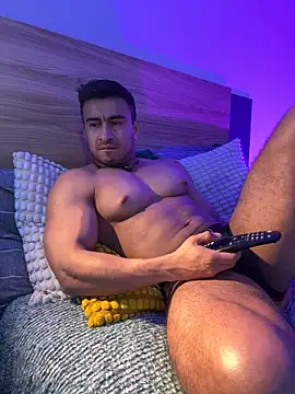 Chris_Clarck's Live XXX Chat