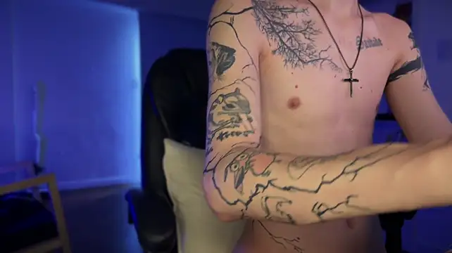 Chat +18 de Den_BlueXx ao vivo