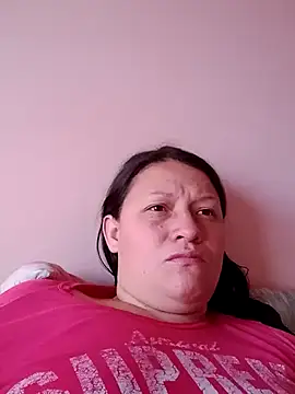 Nyla_velvet Adlı Modelin Canlı XXX Sohbeti