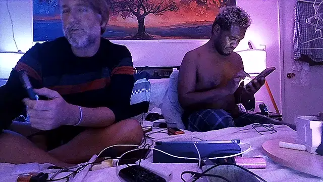 LINYguy XXX чат на живо