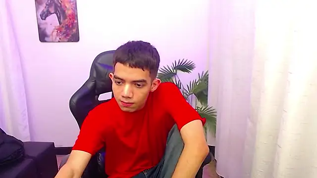 leandrocum18 webcam show