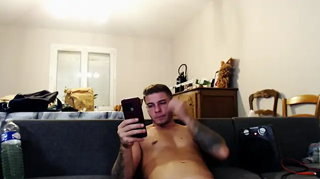 Elkafit28n Live XXX chat