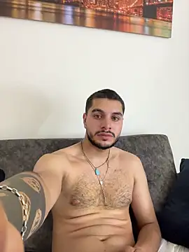 دردشة AmadeoWild الجنسية المباشرة
