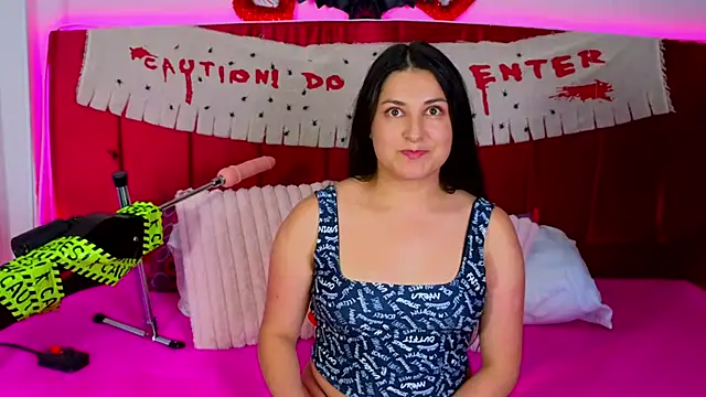 cuteeimy Adlı Modelin Canlı XXX Sohbeti