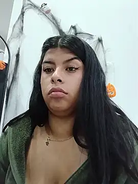 SOFIA-11_ Adlı Modelin Canlı XXX Sohbeti