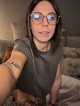 Chat +18 de Luna_licous ao vivo