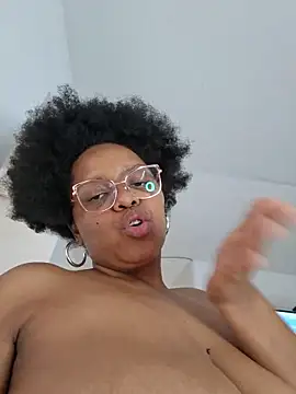 Chat XXX en directo de corinastonee