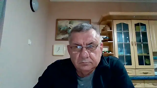 XXX chat uživo modela machomale3