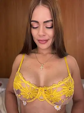 SAMANTA-VELEZ Chat XXX live