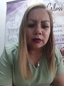 -Zoe-1's Live XXX Chat