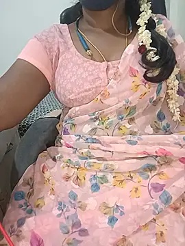 Tamil-hotwife's Live XXX Chat