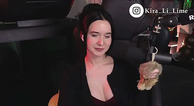 KiraLiLime Adlı Modelin Canlı XXX Sohbeti