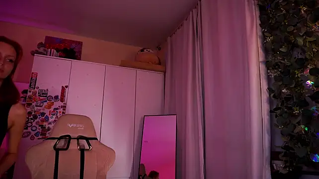 Liuba_Fox Chat XXX in diretta