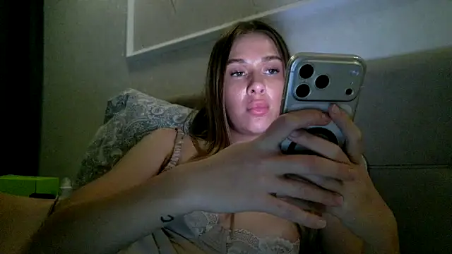 Ulenvixa Adlı Modelin Canlı XXX Sohbeti