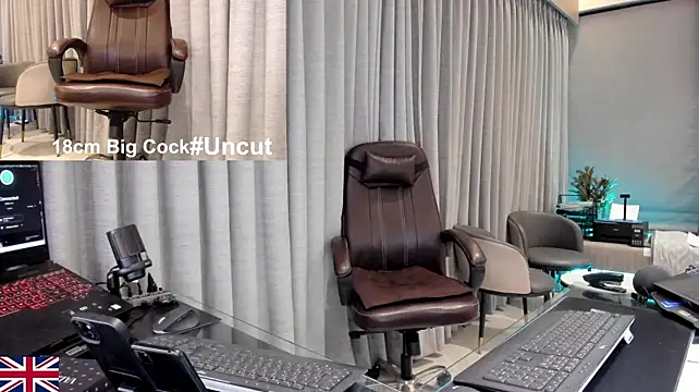 OnlineBossUK – Naživo XXX chat