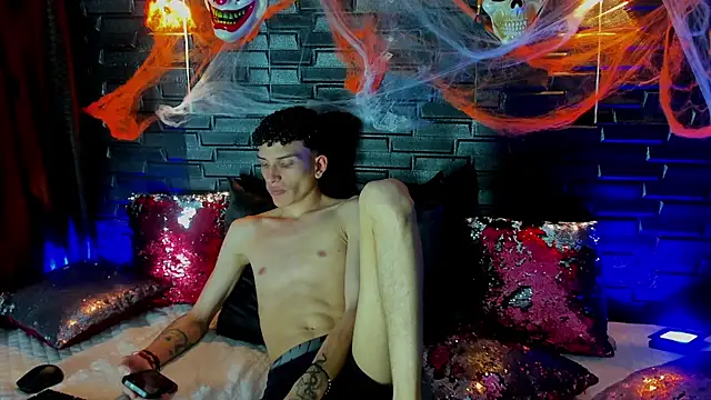 DAMIAN_22 Live XXX Chat