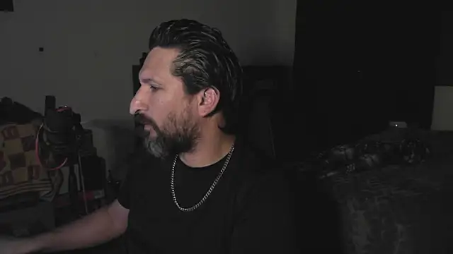 Czat XXX na żywo – DevilPup75_