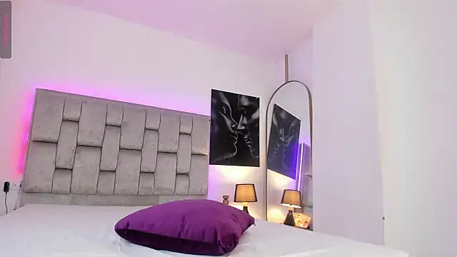 Kiaraa_lux 现场XXX聊天